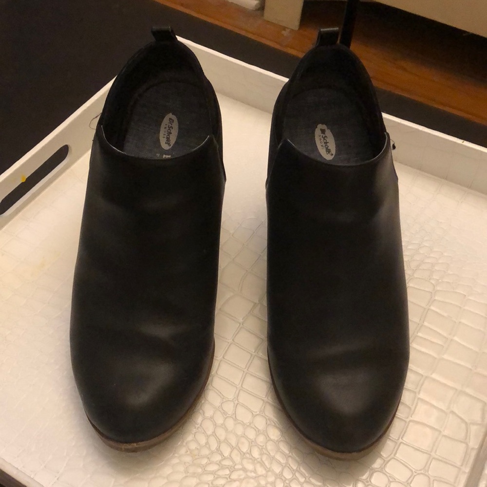 Dr Scholl’s black bootie size 8